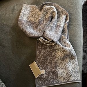 Michael Kors scarf